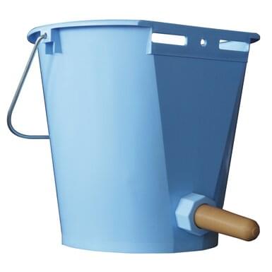 Tétiblue plastic calf feeder bucket (8L)